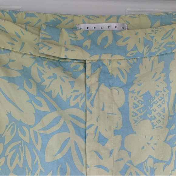 •Old Navy• Tropical Pastel Cropped Pants - Size 8 - Picture 4 of 8
